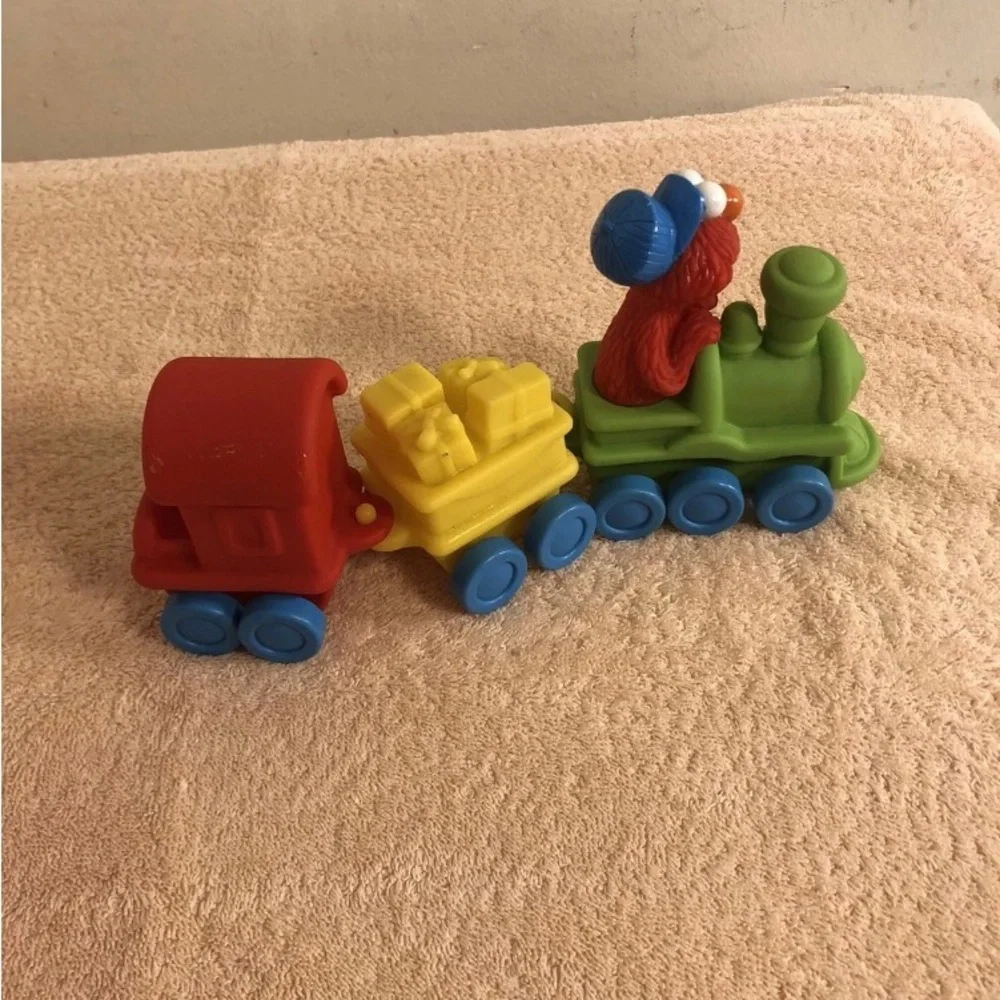 Illco Sesame Street Elmo Soft Train 3 Piece Set